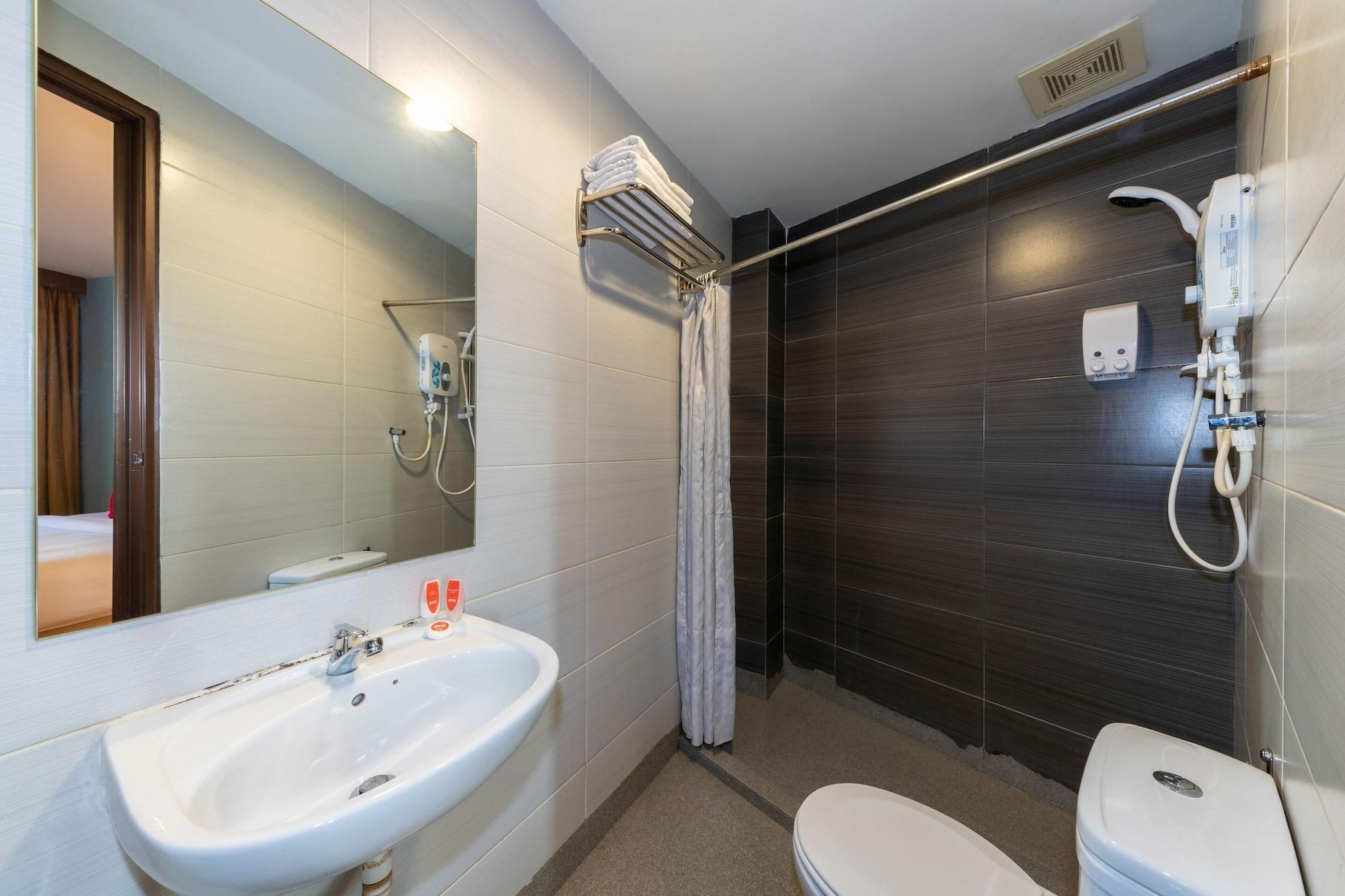Oyo 430 Oak Valley Boutique Hotel Johor Bahru Exterior foto